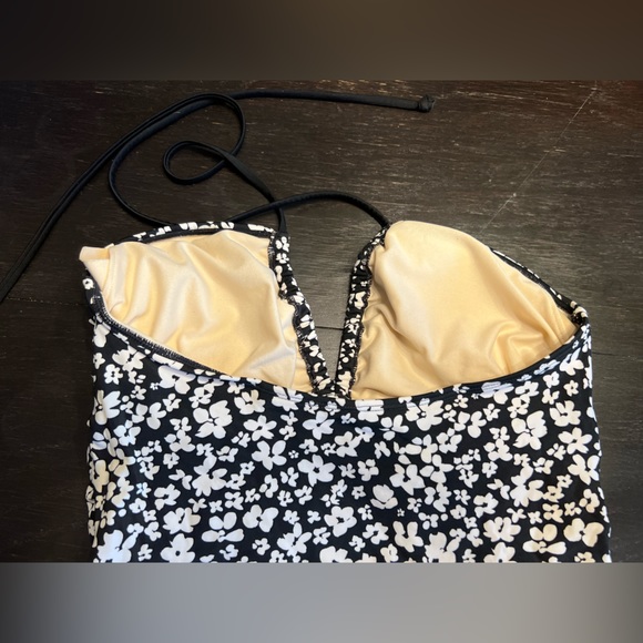 Joe Fresh Women’s One Piece Bathing Suit - Picture 5 of 7